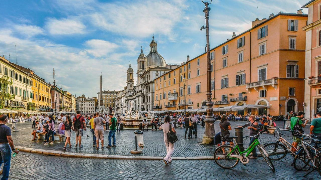Отель Pied A Terre Barberini Рим Экстерьер фото